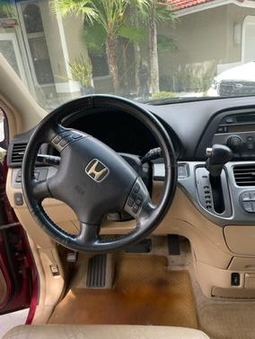 Photo 2 of 10 of 2006 Honda Odyssey EX-L